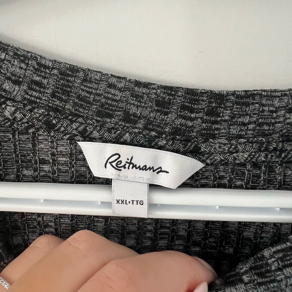 Reitmans Ribbed Knot Front Top - Picture 4 of 4